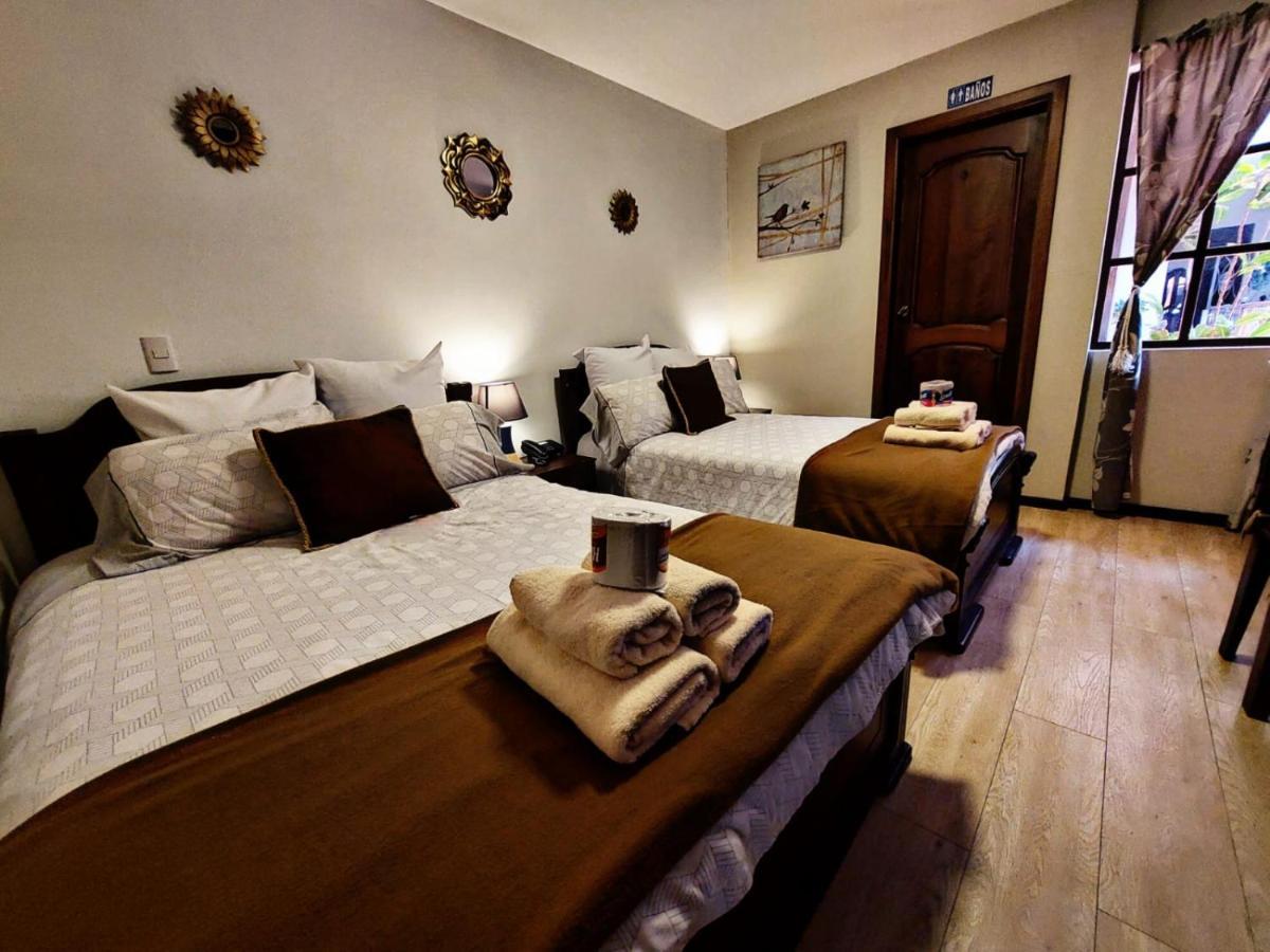 Hotel En El Centro Historico Cuenca Exteriér fotografie